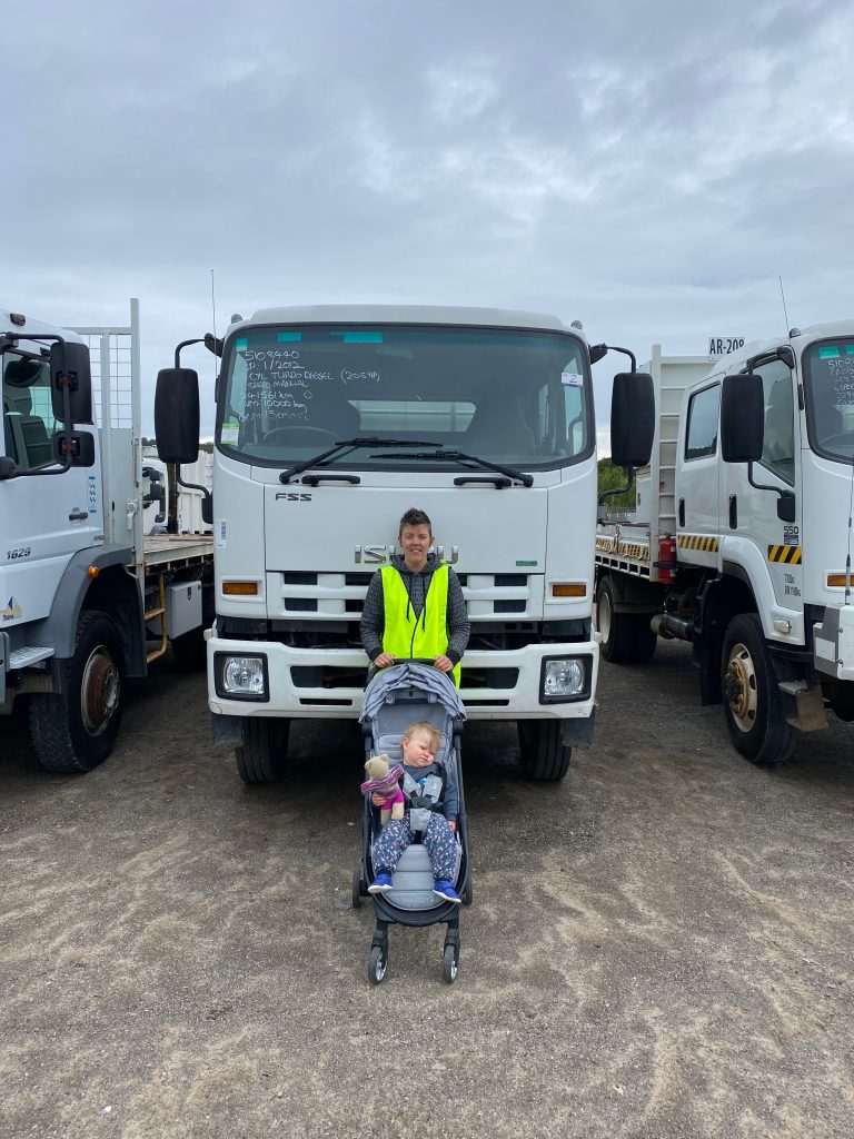 Isuzu_FSS550_at_auction_lot