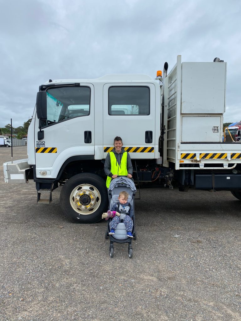 Isuzu FSS550 truck at Auction